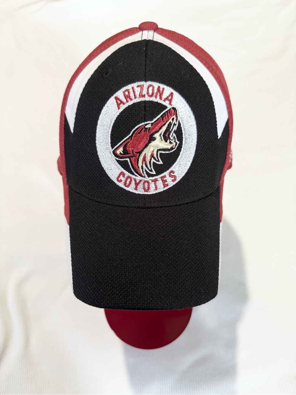 Adidas NHL Arizona Coyotes Fitted Hat Size S/M